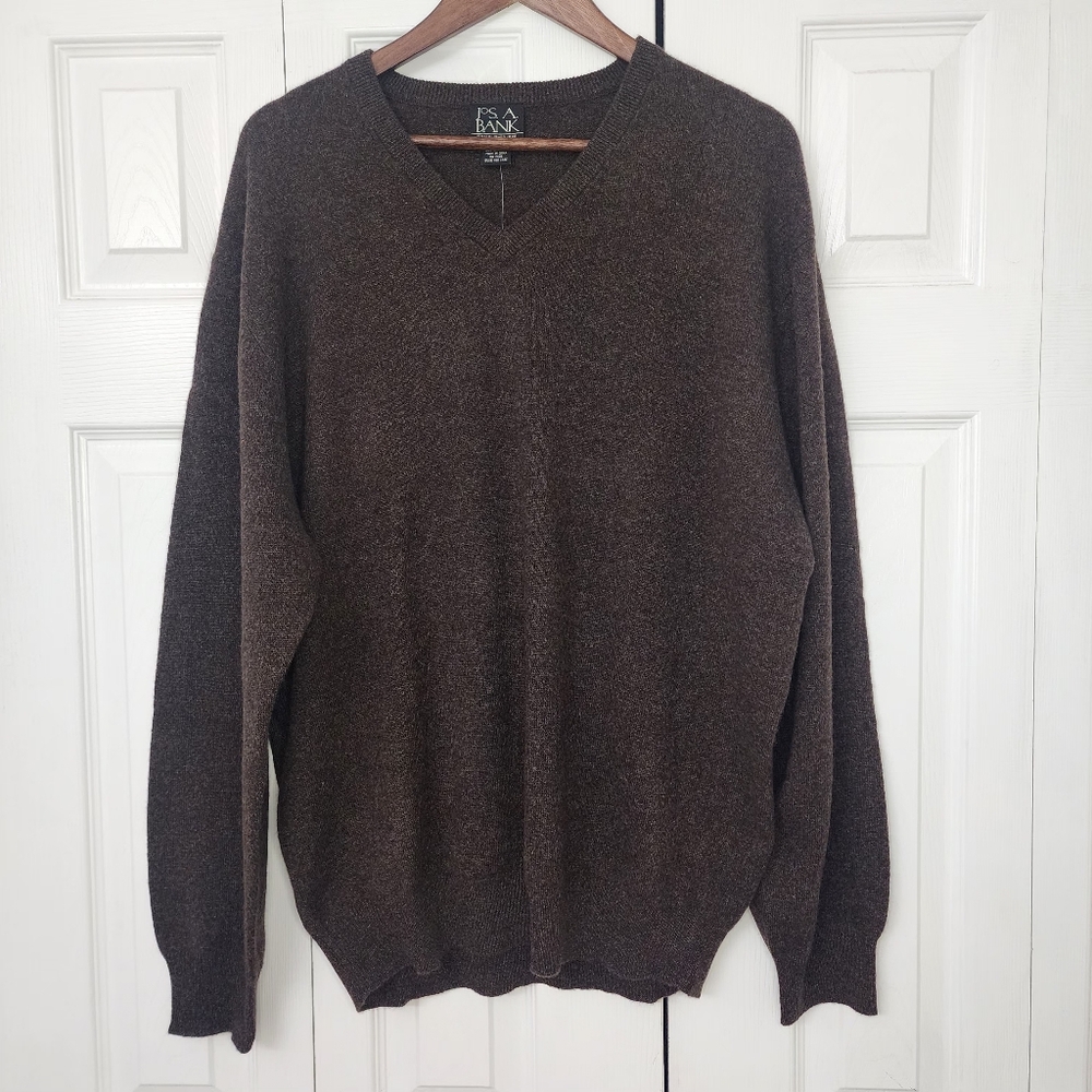 Jos. A. Bank Mens XL 100% Cashmere V-Neck Sweater In Brown. New. MSRP $275